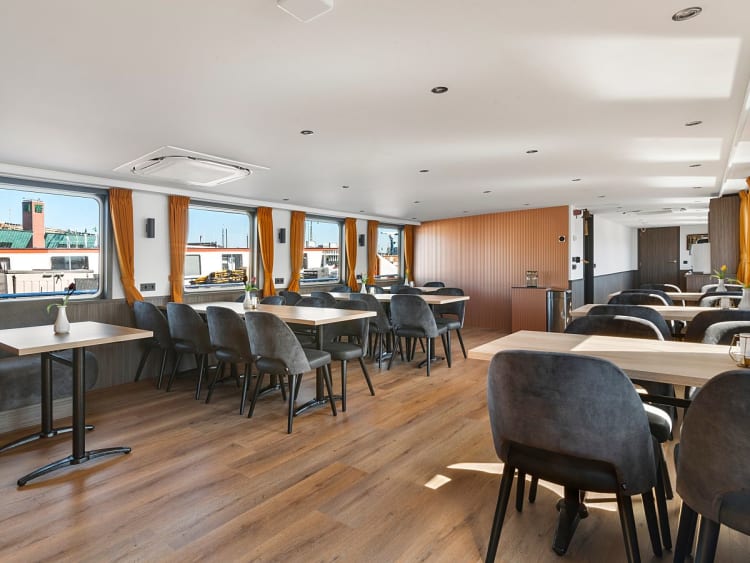 Anna van Aemstel: Restaurant