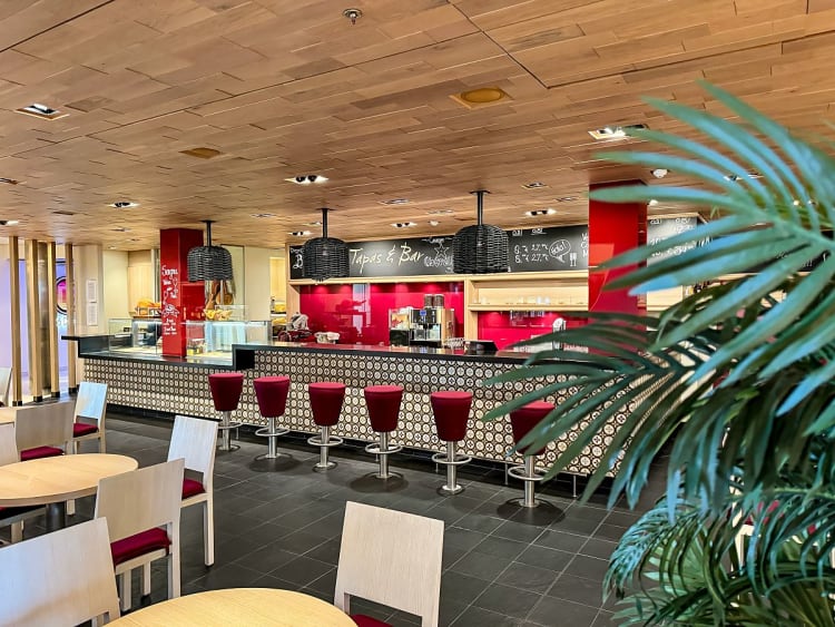 AIDAprima: Tapas & Bar