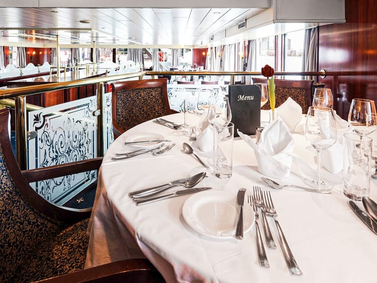 DCS Amethyst 2: Panoramarestaurant auf dem Oberdeck