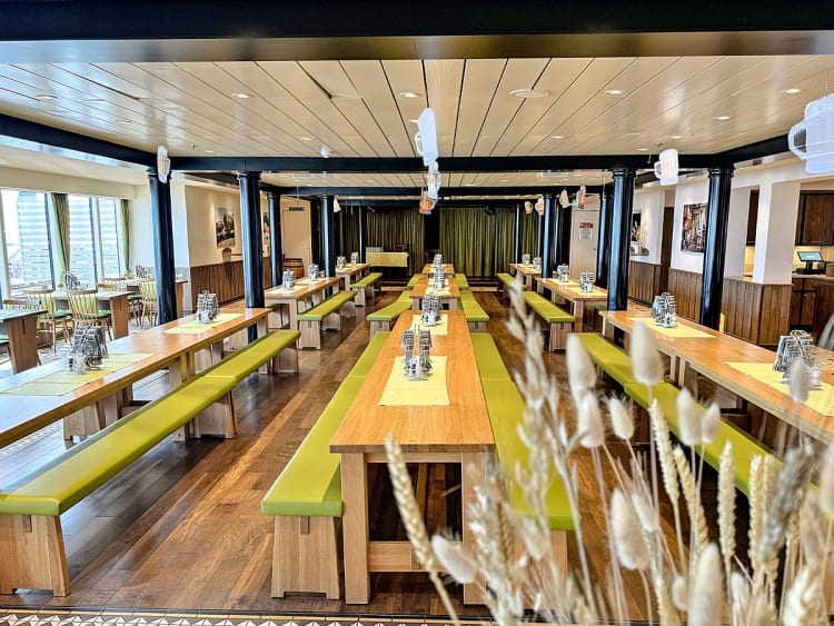 AIDAcosma: Restaurant Brauhaus