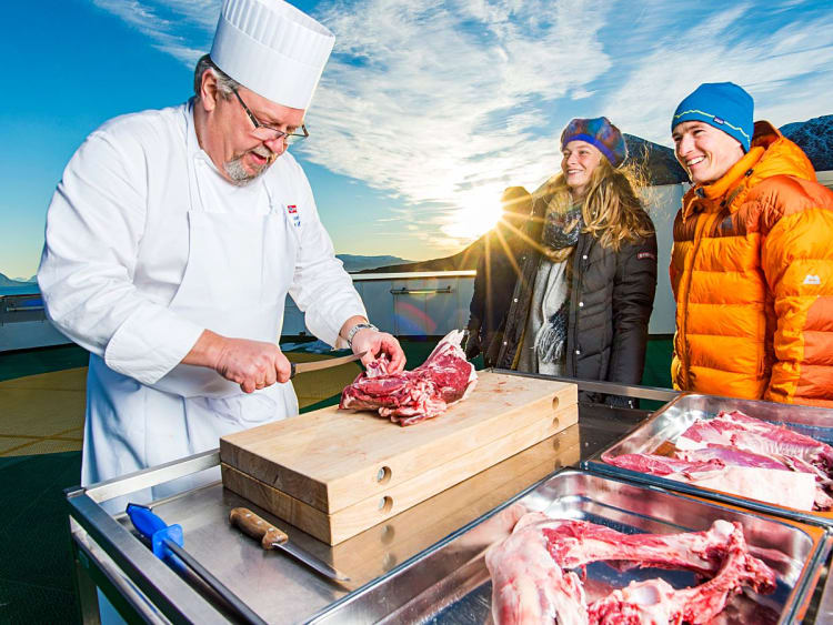 Trollfjord: &Oslash;rjan Bertelsen / Hurtigruten Norwegian Coastal Express