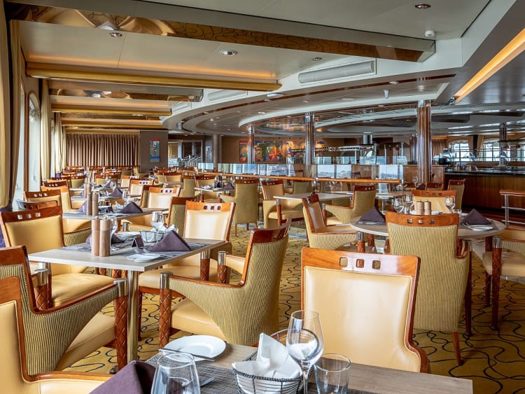 Midnatsol: Restaurant Aune