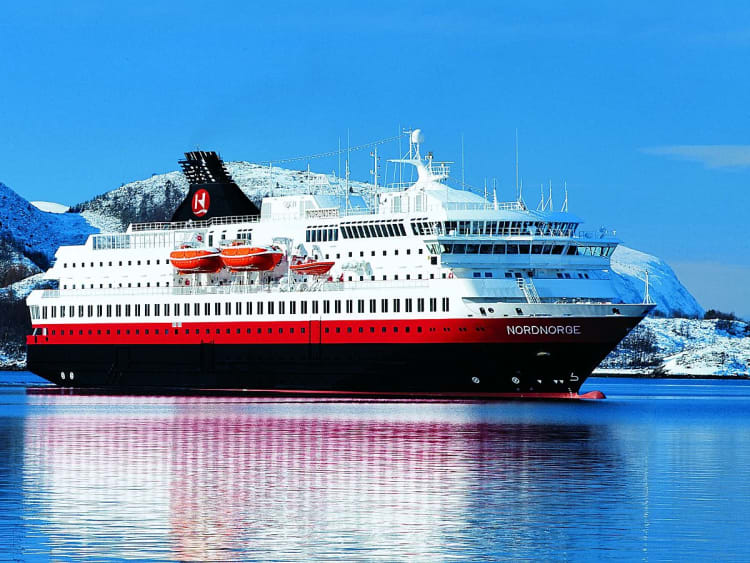 Nordnorge: Schiff Aussenansicht