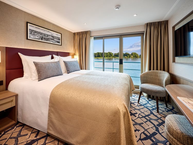 VIVA RUBY: Kabine mit franz&ouml;sischem Balkon