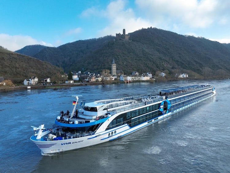 Danube River Cruise Roundtrip from Vienna
