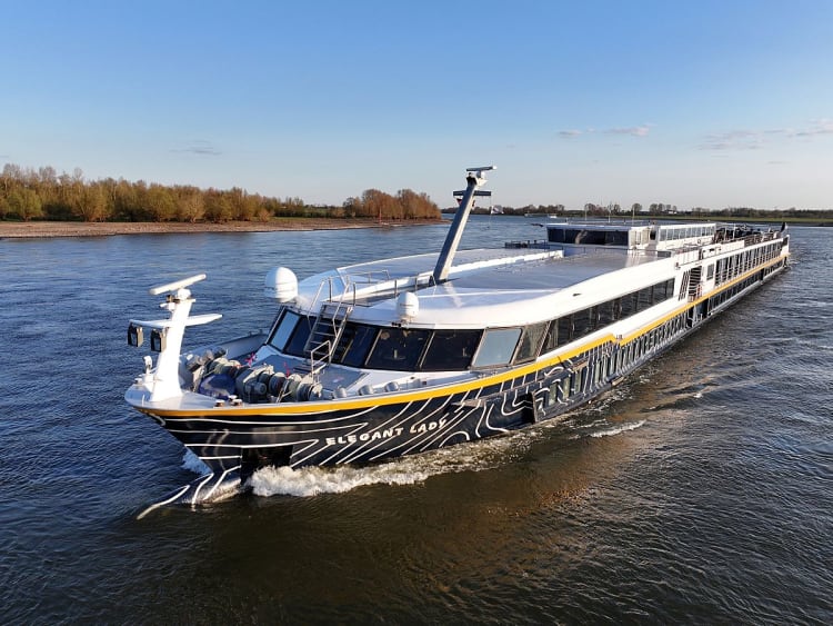 Meuse River Cruise Roundtrip from Düsseldorf
