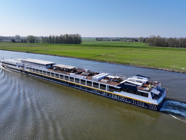 Elegant Lady: Au&szlig;enansicht