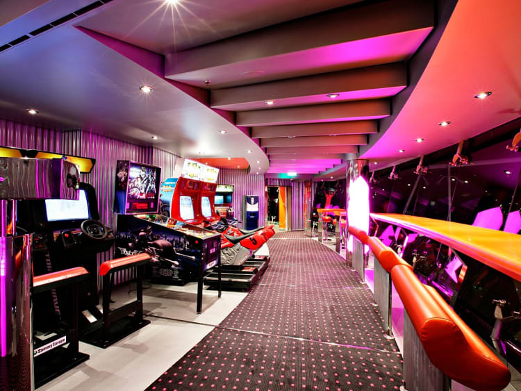 MSC Fantasia: Virtual World