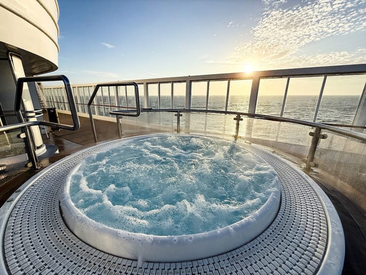 Finnmarken: Whirlpool an Deck