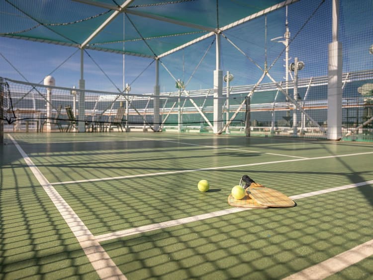 Queen Victoria: Sportbereich auf Deck 11