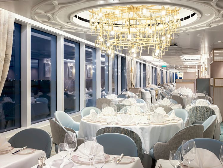 Queen Anne: Queens Grill Restaurant