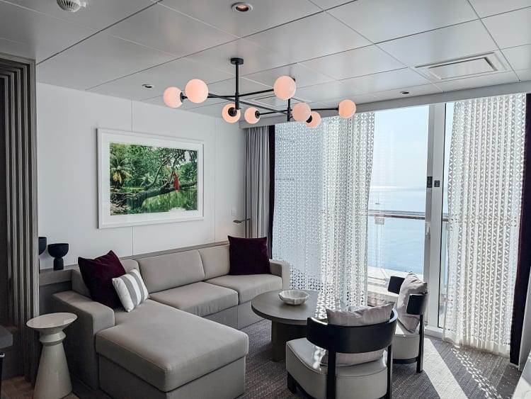 Celebrity Ascent: Edge Villa