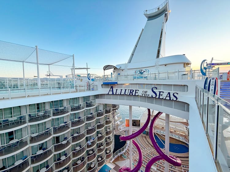 Allure of the Seas: Allure von oben