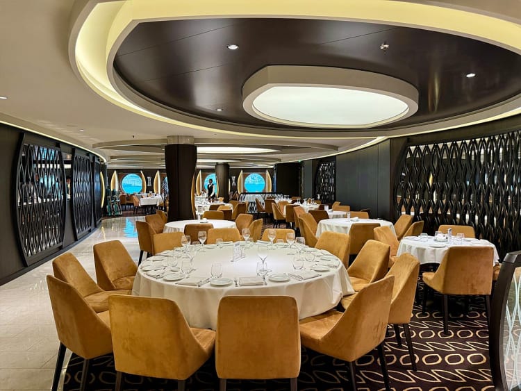 MSC World Europa: La Foglia Restaurant