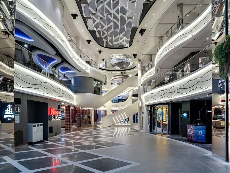 MSC World Europa: Gallery