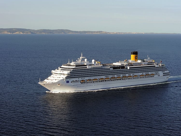 Costa Favolosa: Au&szlig;enansicht