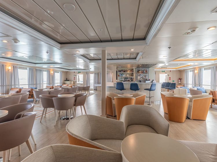 HX Expeditions - Santa Cruz ll - Image 6