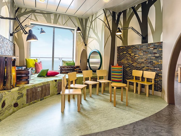 Mein Schiff 4: Kids-Club Insel der Seer&auml;uber Deck 14