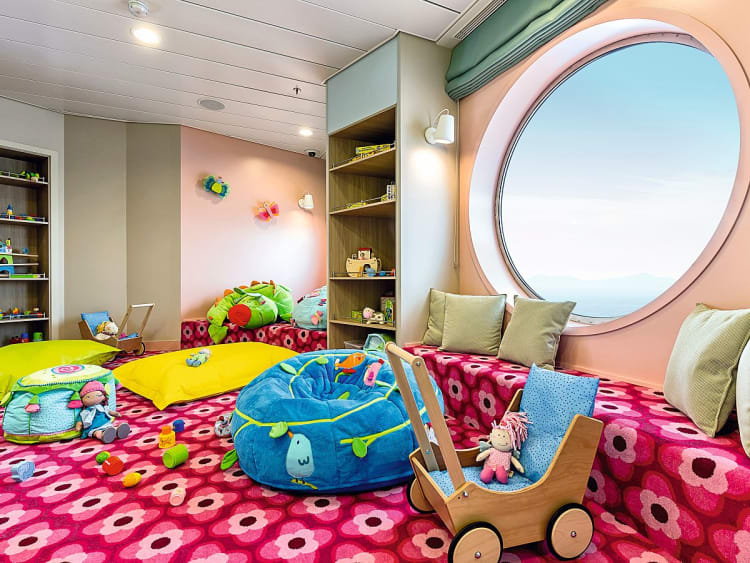 Mein Schiff 4: Baby Raum Nest auf Deck 14