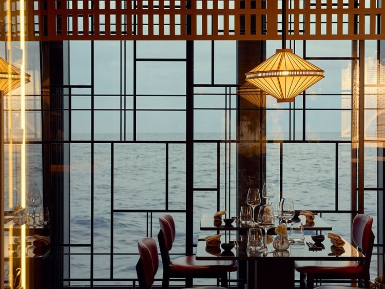 EXPLORA I: Sakura Restaurant auf Deck 5