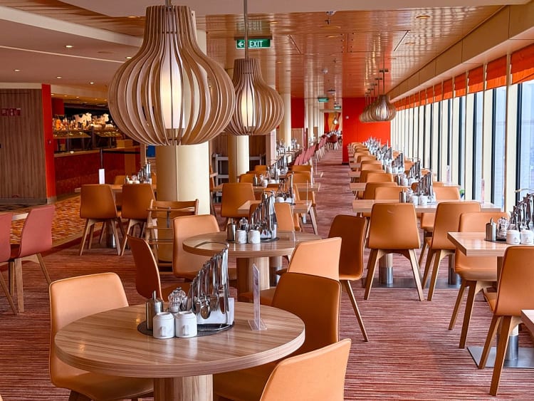 AIDAnova: Fuego auf Deck 16