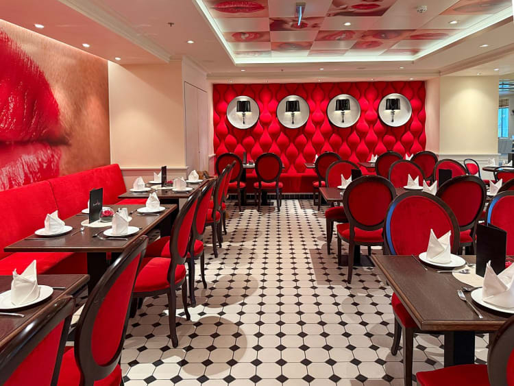 AIDAnova: French Kiss auf Deck 7