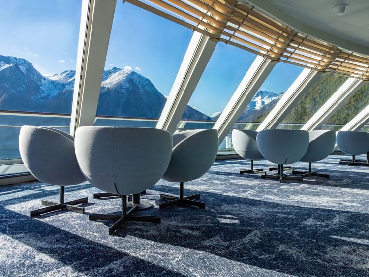 Havila Polaris: Havblikk Lounge auf Deck 9