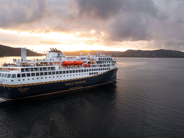 Havila Pollux: Au&szlig;enansicht