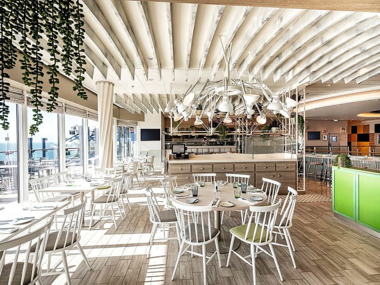 Mein Schiff 1: Ganz Sch&ouml;n Gesund Bistro Deck 5