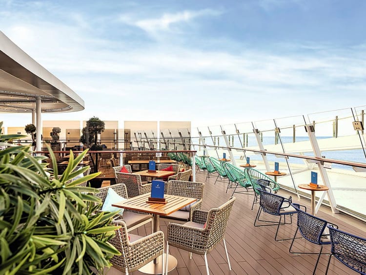 Mein Schiff 1: Au&szlig;enalster Bar Deck 14