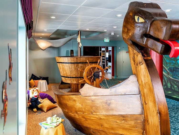 Mein Schiff 1: Kids-Club Insel der Seer&auml;uber Deck 14