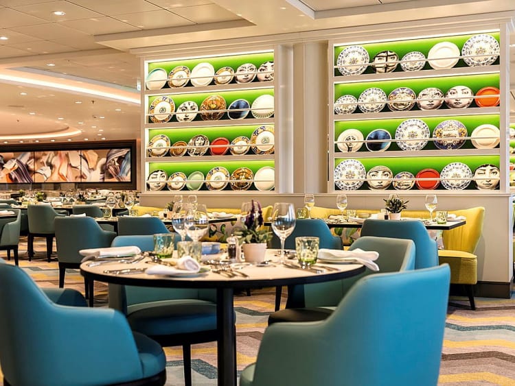 Mein Schiff 5: Restaurant Atlantik Mediterran Deck 4