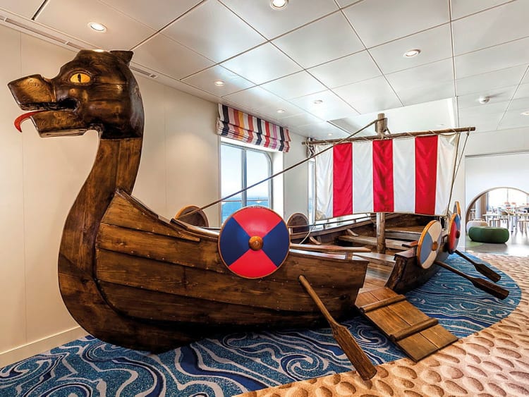 Mein Schiff 5: Kids-Club Insel der Seer&auml;uber Deck 14