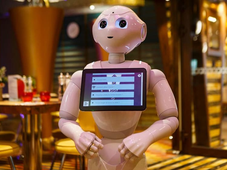 Costa Diadema: Pepper Robot