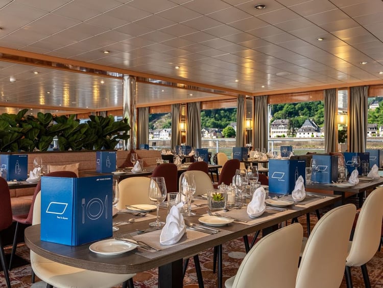 Bolero: Restaurant Deck 3