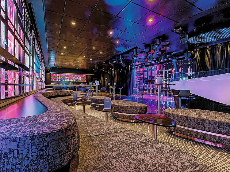 Mein Schiff 2: Abtanz Bar Deck 5