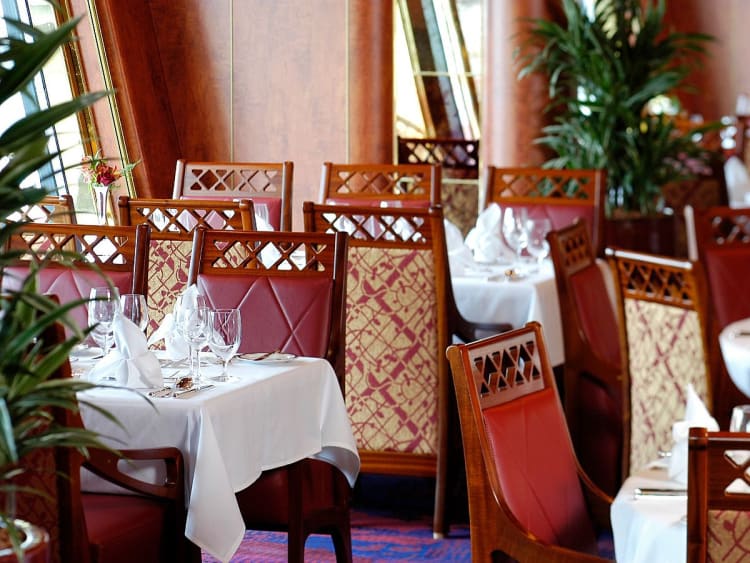 Oosterdam: Dining Room Deck 2&3