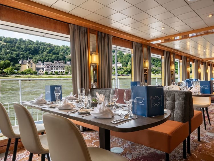 KD Cruise Services Ltd. - Bellejour - Foto 2