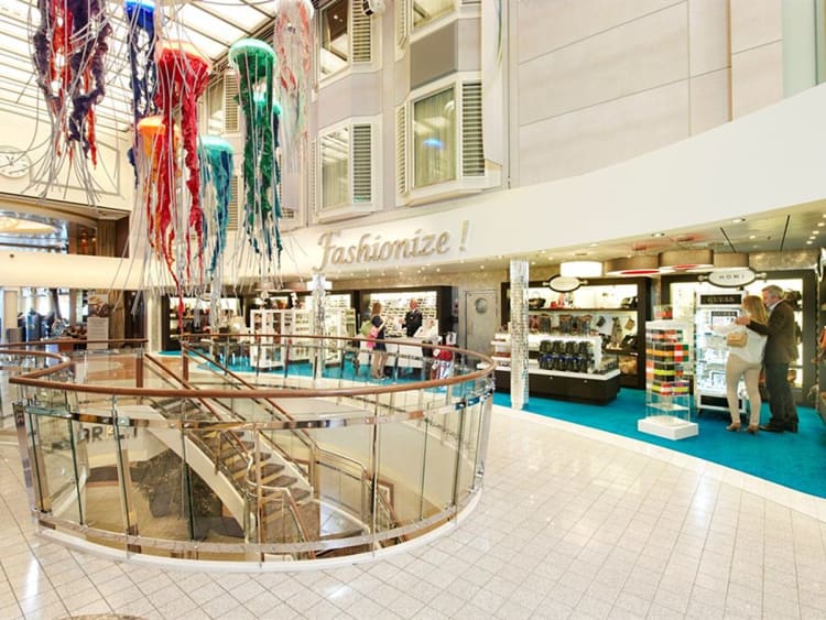 Color Magic: Fashionize!