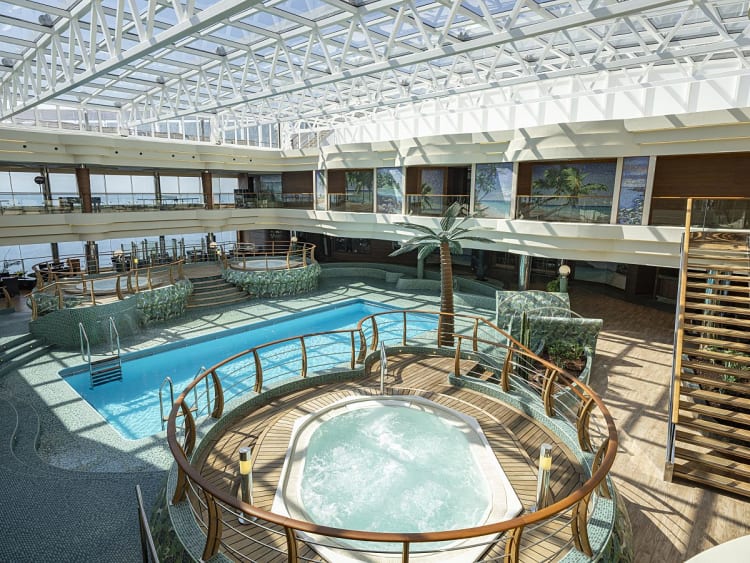 MSC Splendida: L'Equatore Indoor Pool Deck 14