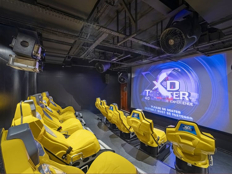MSC Splendida: 4D Cinema Deck 15