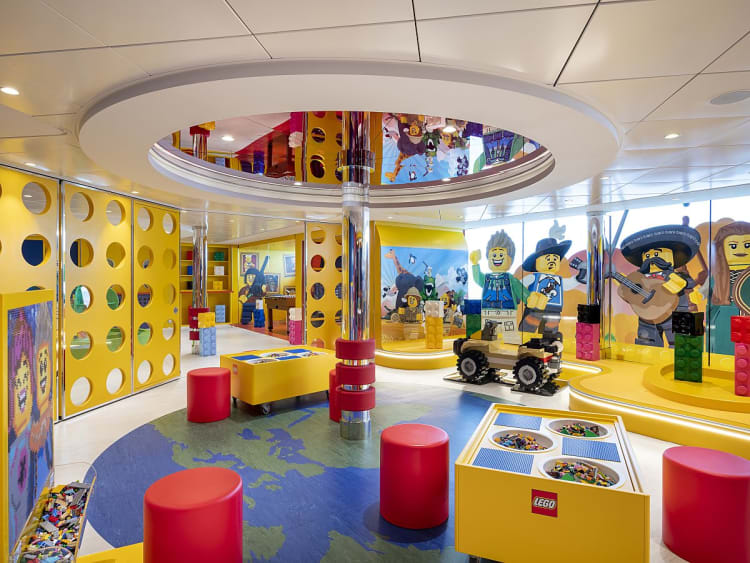 MSC Virtuosa: Mini Club LEGO Deck 18