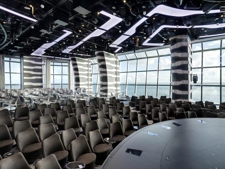 MSC Grandiosa: Carousel Lounge Deck 7