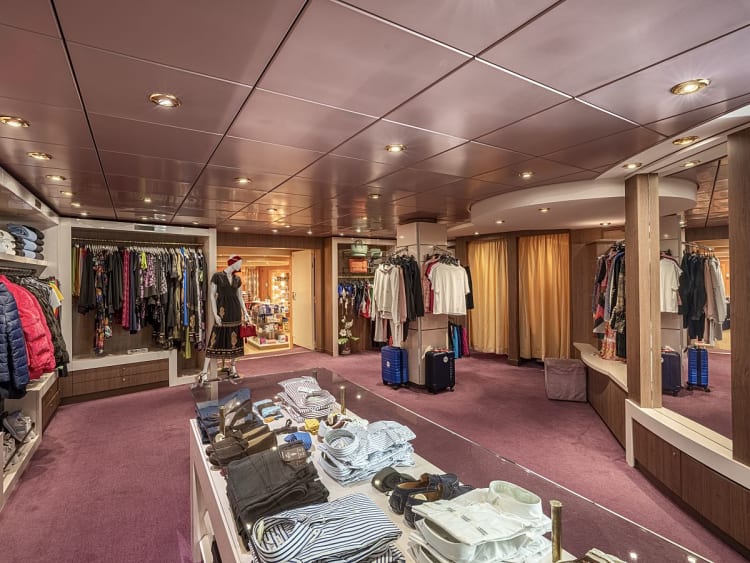 MSC Orchestra: Madison Avenue Boutique Deck 6