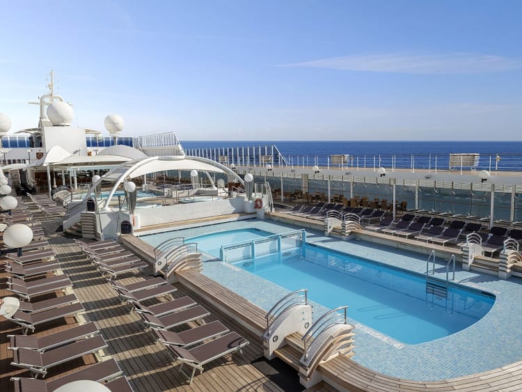 MSC Lirica: Le Piscine Pool Deck 11