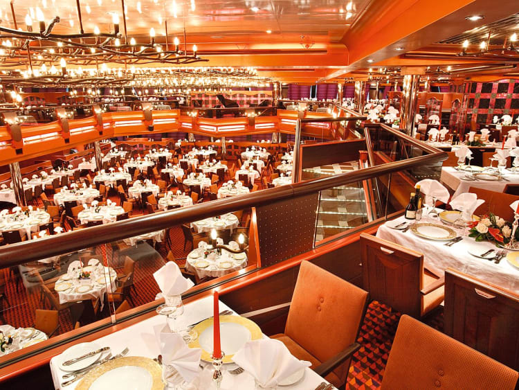 Costa Pacifica: New York Restaurant Deck 3