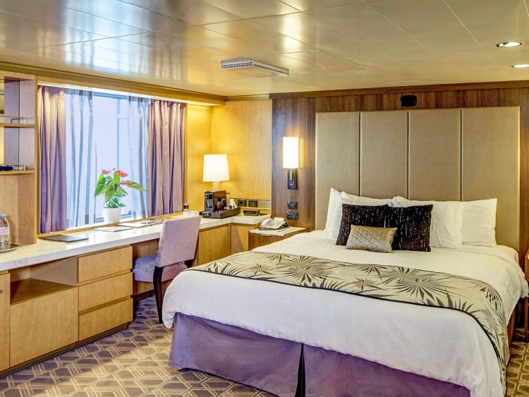Noordam: Neptune Suite