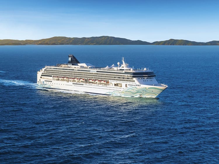 Norwegian Spirit: Au&szlig;enansicht