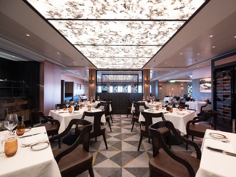 Norwegian Spirit: Cagneys Restaurant