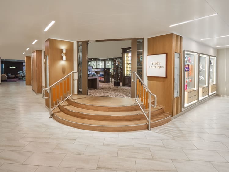 Norwegian Spirit: Tides Boutique Eingang